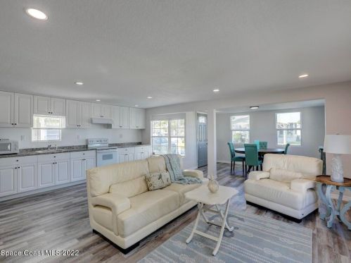 1112 Oriole Cir, Sebastian FL  32976-7521 exterior