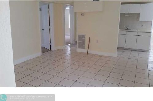 1341 A C Evans St, West Palm Beach, FL 33404