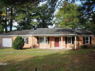 417 Regalwood Dr, Jacksonville, NC 28546-8617
