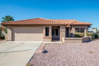 12310 72nd Dr, Peoria, AZ 85381-9515