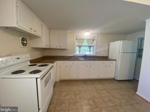 117 Hillcrest Dr, Fredericksburg VA  22401-4047 exterior