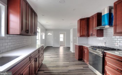 219 5th Ave, Runnemede NJ  08078-1313 exterior