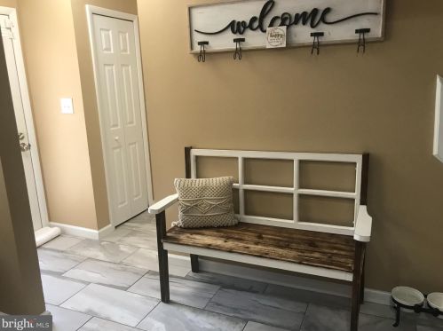 22 Chatham Ct, Dover DE  19901-3909 exterior