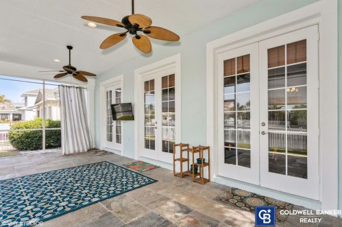 420 Islebay Dr, Ruskin FL  33572-3331 exterior