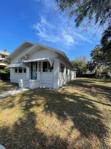 2108 12th St, Saint Petersburg, FL 33704-3908