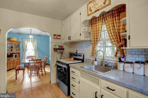 221 Nichols St, Dauberville PA  19533-9525 exterior