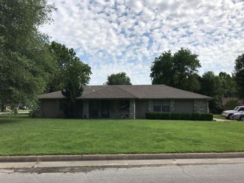 402 Centennial Ave, Angola, KS 67337-2411