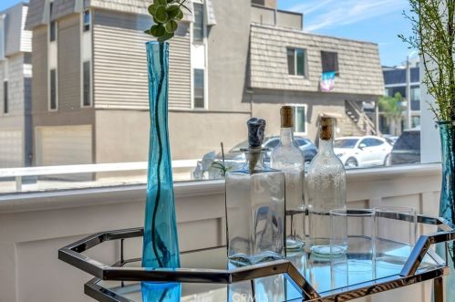 307 Fernando St, Newport Beach CA  92661-1236 exterior