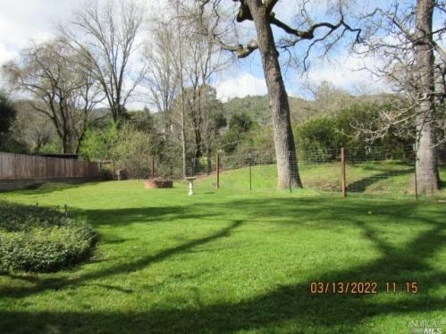 930 Live Oak Ave, Ukiah CA  95482-3733 exterior