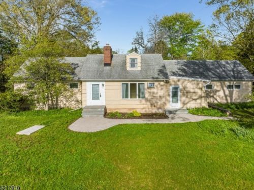69 Mill Rd, White House Station, NJ 08889-3702