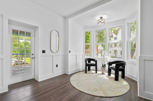 6755 Mcpherson Blvd, Pittsburgh, PA 15208-2318