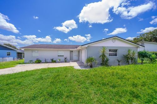 15 Wisteria Dr, De Bary FL  32713-2446 exterior