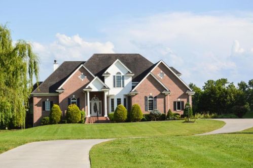 520 Jocky Club Ln, Seymour, TN 37865-5980