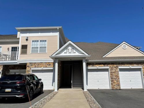 514 Waterford Ter, Easton, PA 18042-6968