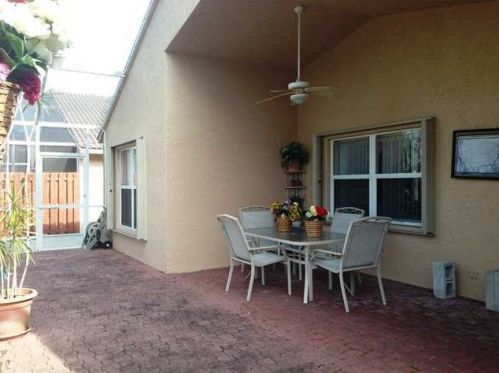 8266 Duomo Cir, Boynton Beach, FL 33472-7129