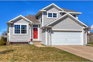 2006 Parkridge Dr, Ankeny, IA 50023-8914