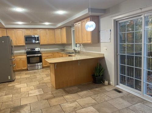 58 Johnson Cove Rd, Norwich CT  06351-1022 exterior