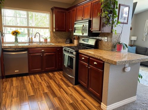 8 Marino, Trabuco Canyon CA  92688-1659 exterior