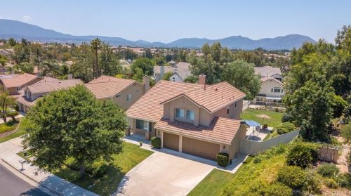 32211 Camino Nunez, Temecula CA  92592-6365 exterior