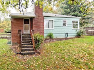 11464 Renton Ave, Seattle WA  98178-2455 exterior