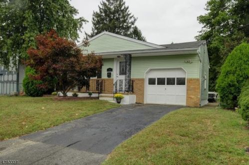 11 Van Winkle Pl, Piscataway, NJ 08854-1536