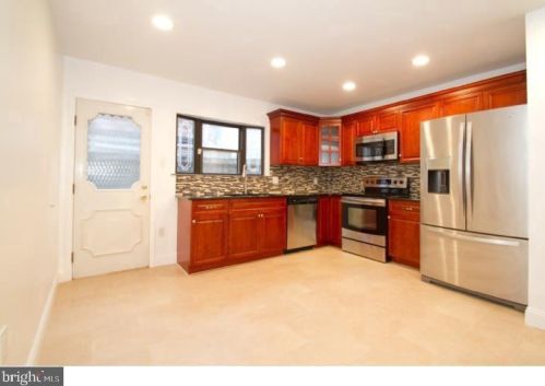 1124 Cantrell St, Philadelphia PA  19148-3027 exterior