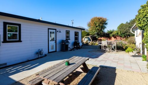 1129 Wanda Ave, Seaside CA  93955-5430 exterior