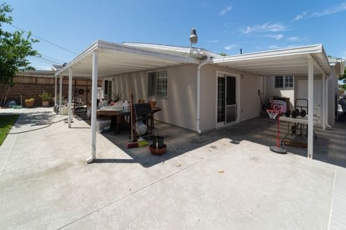 5726 Hersholt Ave, Lakewood, CA 90712-2033