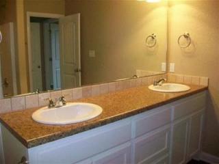 3019 Weave Ct, Granbury TX  76049-1280 exterior