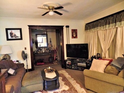 71 Merchant St, Bridgeport CT  06604-2214 exterior