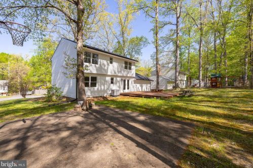 334 Albany St, Fredericksburg VA  22407-6304 exterior