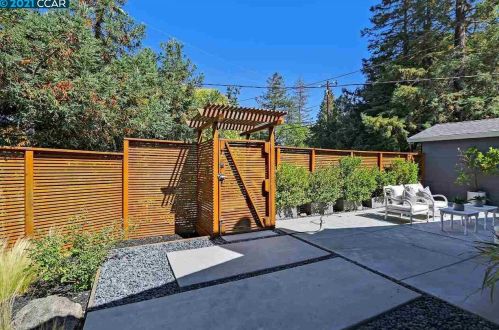 4 Loma Vista Dr, Orinda CA  94563-2213 exterior