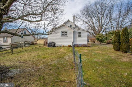 385 Zynn Rd, Downingtown PA  19335-1146 exterior