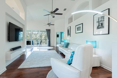 6653 Alden Woods Cir, Naples, FL 34113-3437