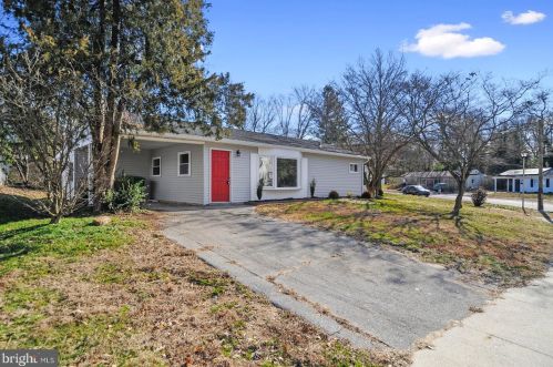 63 Wayne Dr, Dover, DE 19901-4955