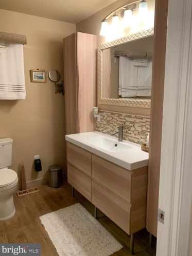 3071 Harbour Dr, Palmyra NJ  08065-2124 exterior