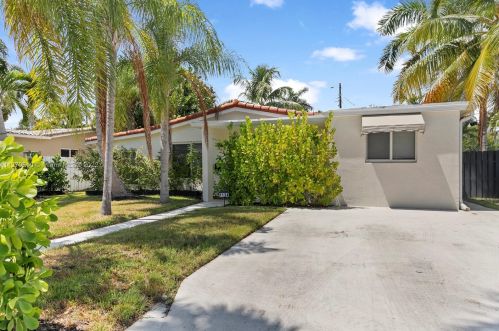 1124 13 Ter, Hollywood FL 33019-3115 exterior