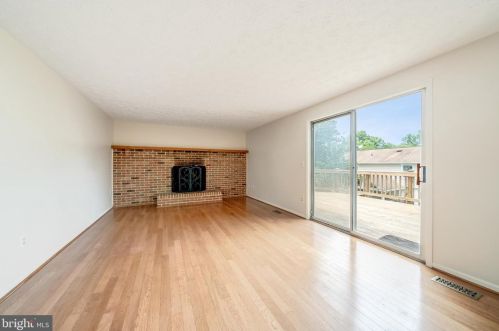 1304 Cold Harbor Ct, Herndon VA 20170-2018 exterior