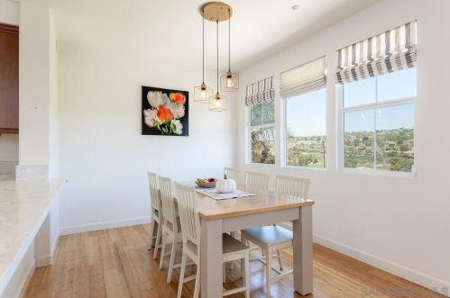 6962 Feldspar Pl, Carlsbad CA  92009-5212 exterior