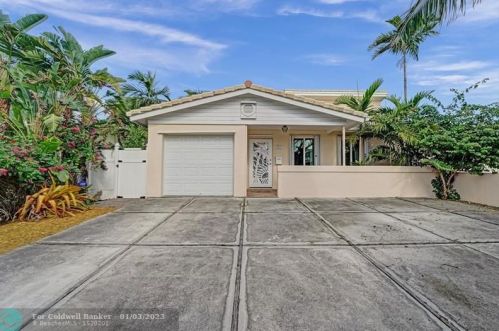 517 2nd Pl, Dania Beach, FL 33004-2901