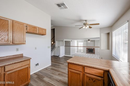 4231 Whispering Wind Dr, Glendale AZ  85310-5178 exterior