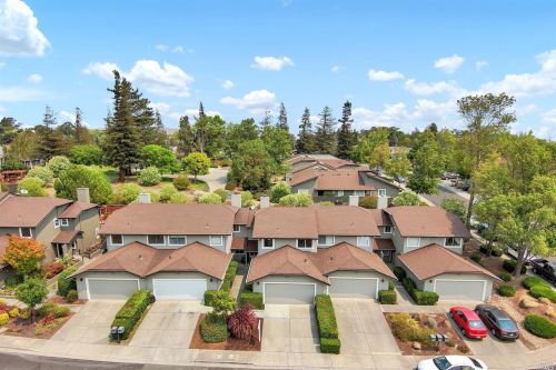 1718 Lindo St, Benicia CA  94510-2338 exterior