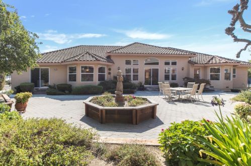 770 Paullus Dr, Hollister, CA 95023-6474
