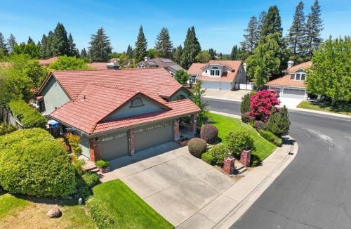 101 Surbaugh Sq, Folsom, CA 95630-6504