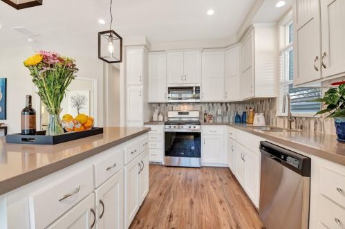 3340 Don Tomaso Dr, Carlsbad CA  92010-3951 exterior