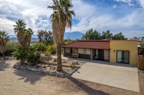 73400 Dillon Rd, Desert Hot Springs CA  92241-7810 exterior