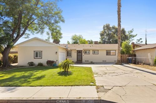 923 Baldwin Rd, Bakersfield, CA 93304-4201