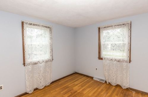 11 Colleen Cir, Billerica MA 01821-5846 exterior