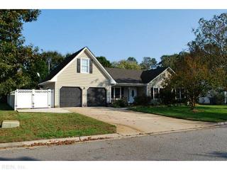 1305 Autumn Oaks Dr, Chesapeake, VA 23322-9526