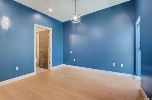 4809 Carpenter Ave, North Hollywood CA  91607-3204 exterior
